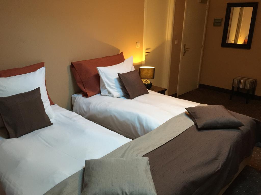 ליובן Hotel Malon מראה חיצוני תמונה